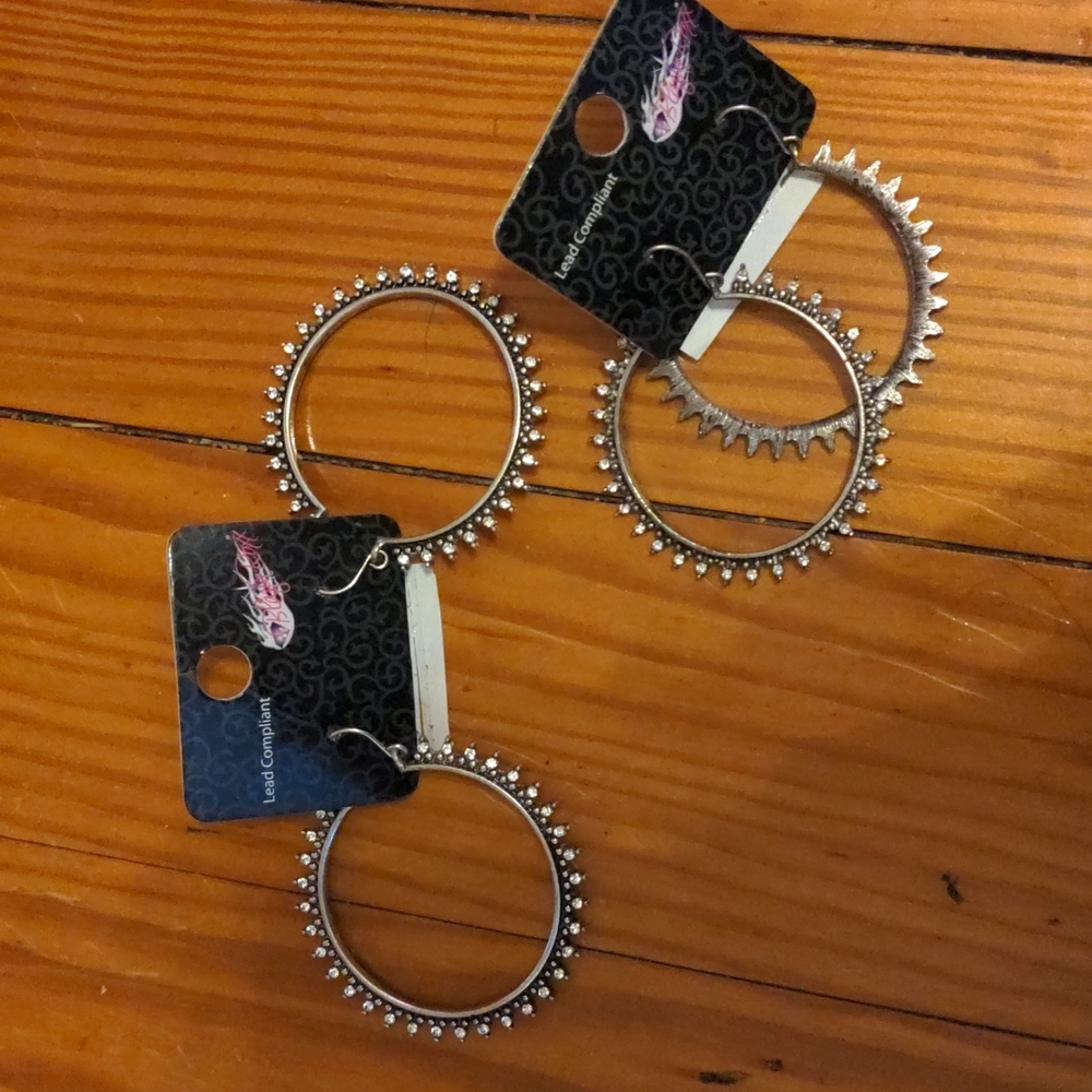 Blazzin Rozx Hoop Earrings